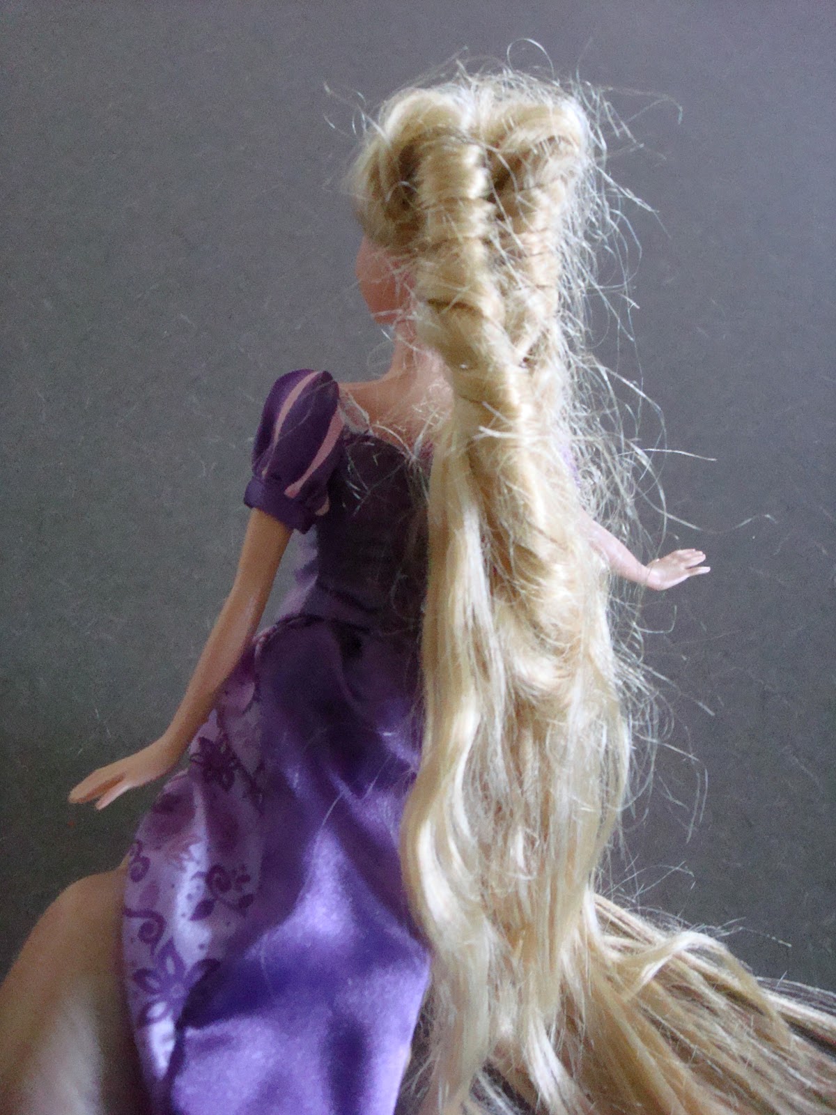 How to Detangle Doll Hair Tutorial