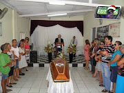 A CERIMONIA FUNEBRE REALIZADA NA ASSEMBLEIA DE DEUSFONTE (slide )