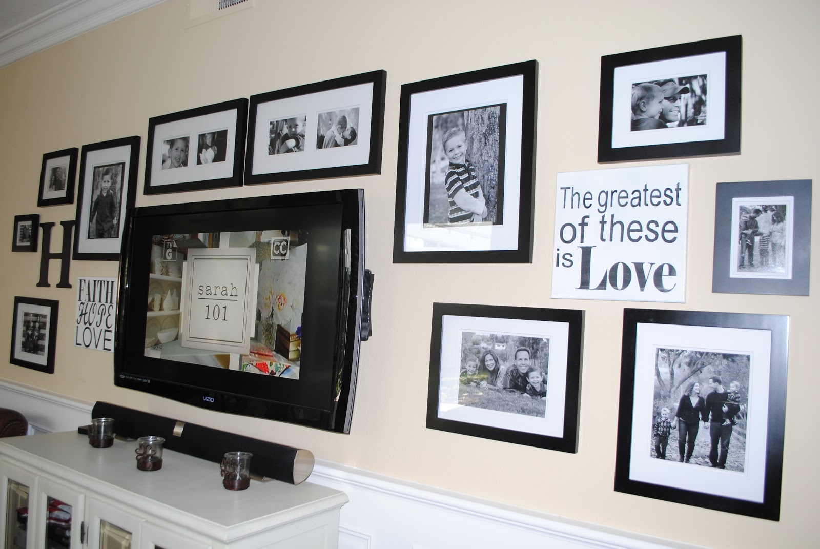 Calico and Cupcakes Some Design Rules for a Gallery Wall