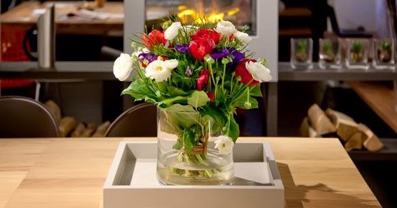 CARA MENGAWETKAN BUNGA DI VAS AGAR TIDAK MUDAH LAYU