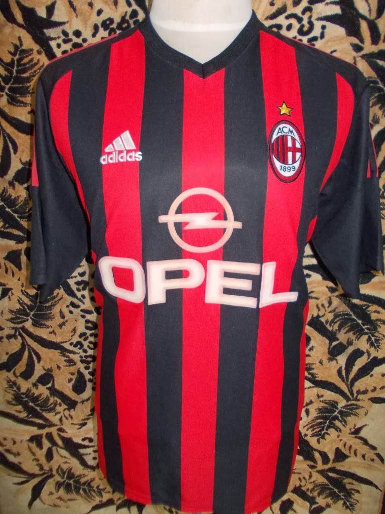 AC MILAN 2010-2011 HOME JERSEY --SIZE XL--PRICE RM 85-MADE UNKNOWN