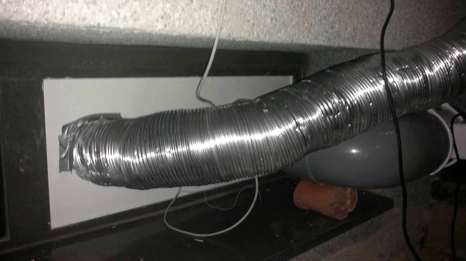 Aicanduit: Calefacción solar por aire: calorifugado de conductos