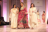 Huma Qureshi walks for Ashima Leena at Aamby Valley India Bridal Fashion Week 2013