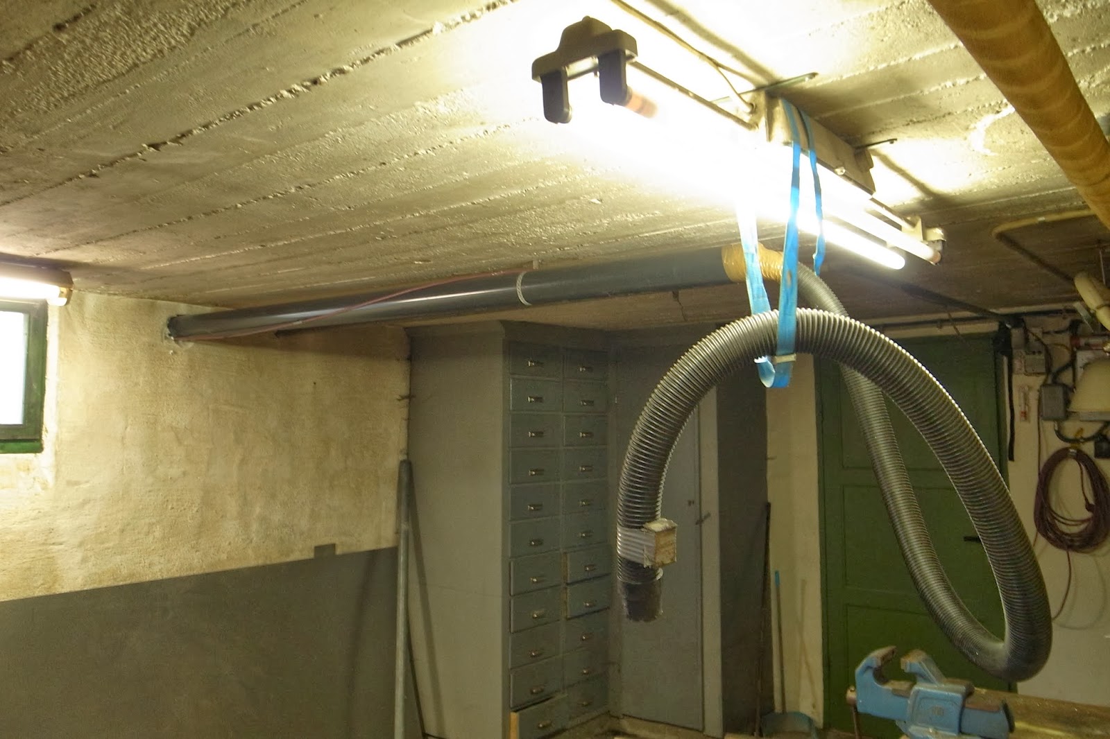 Homemade Tools & Aids Welding fume extractor