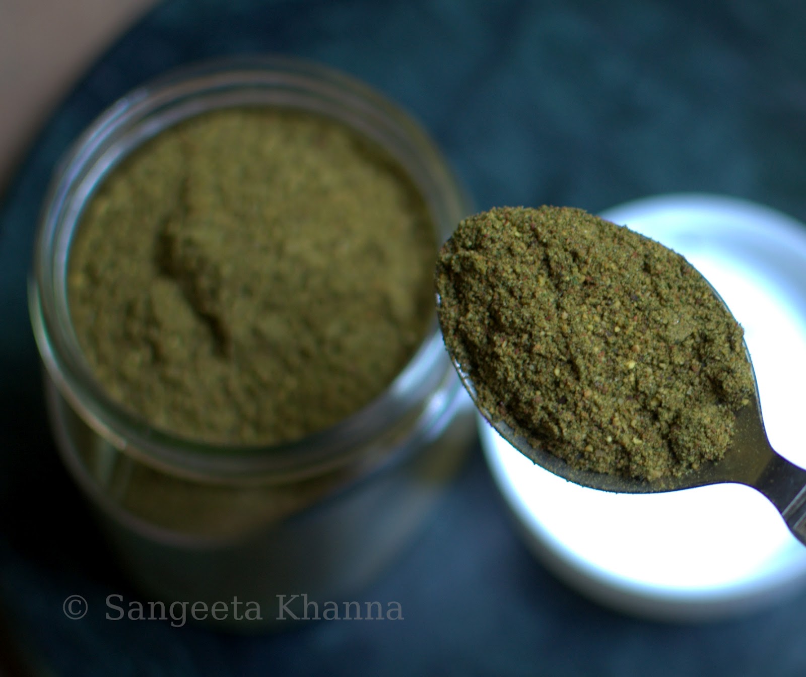 Curry patta powder or karuveppilai podi a multipurpose condiment to