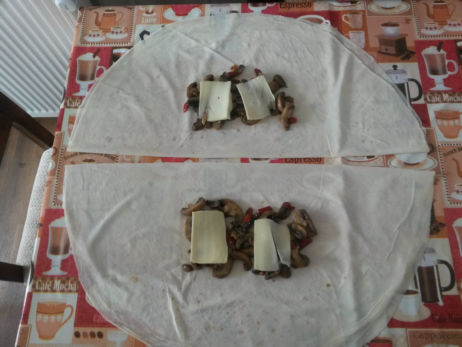 İstiridye Mantarlı Kaşarlı Gözleme İstiridye Mantarlı Kaşarlı Gözleme