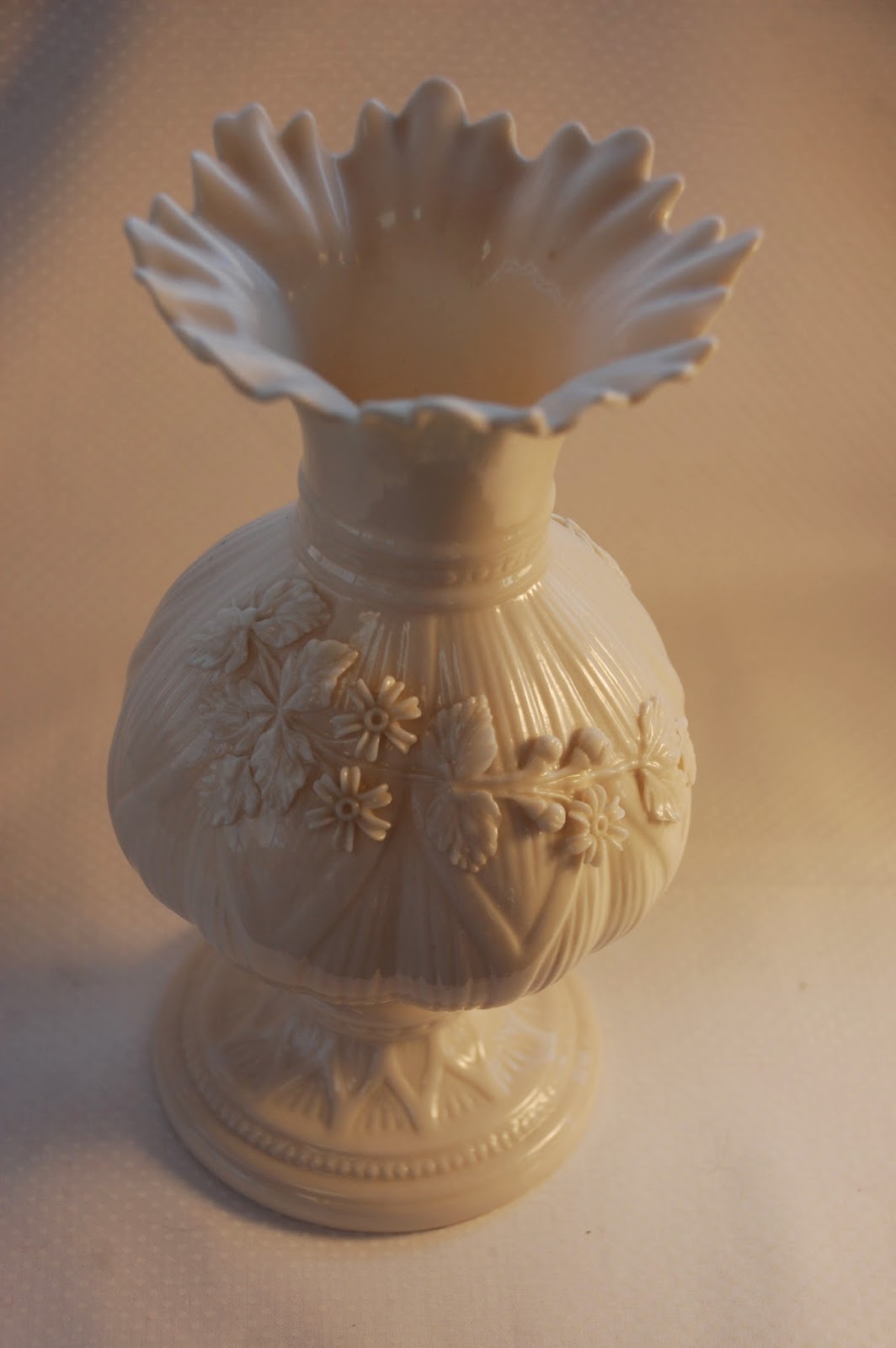 Leaves & Branches Treasure Chest Thursday Belleek Vases