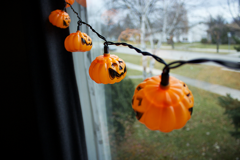 Pretty Simple Life: Day 25: Halloween Decorations! - Pretty Halloween Decorations Pretty Simple Life: Day 25: Halloween Decorations! - Pretty Halloween Decorations
