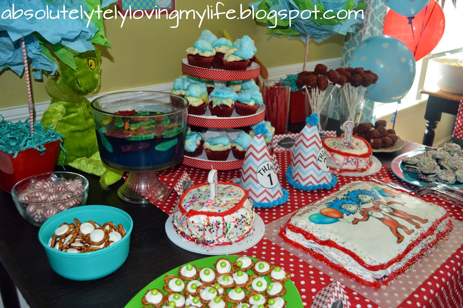 Loving Life Diy Thing One And Thing Two Birthday Party Hats