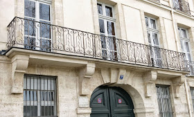 Balcon du 7 quai d'Anjou à Paris