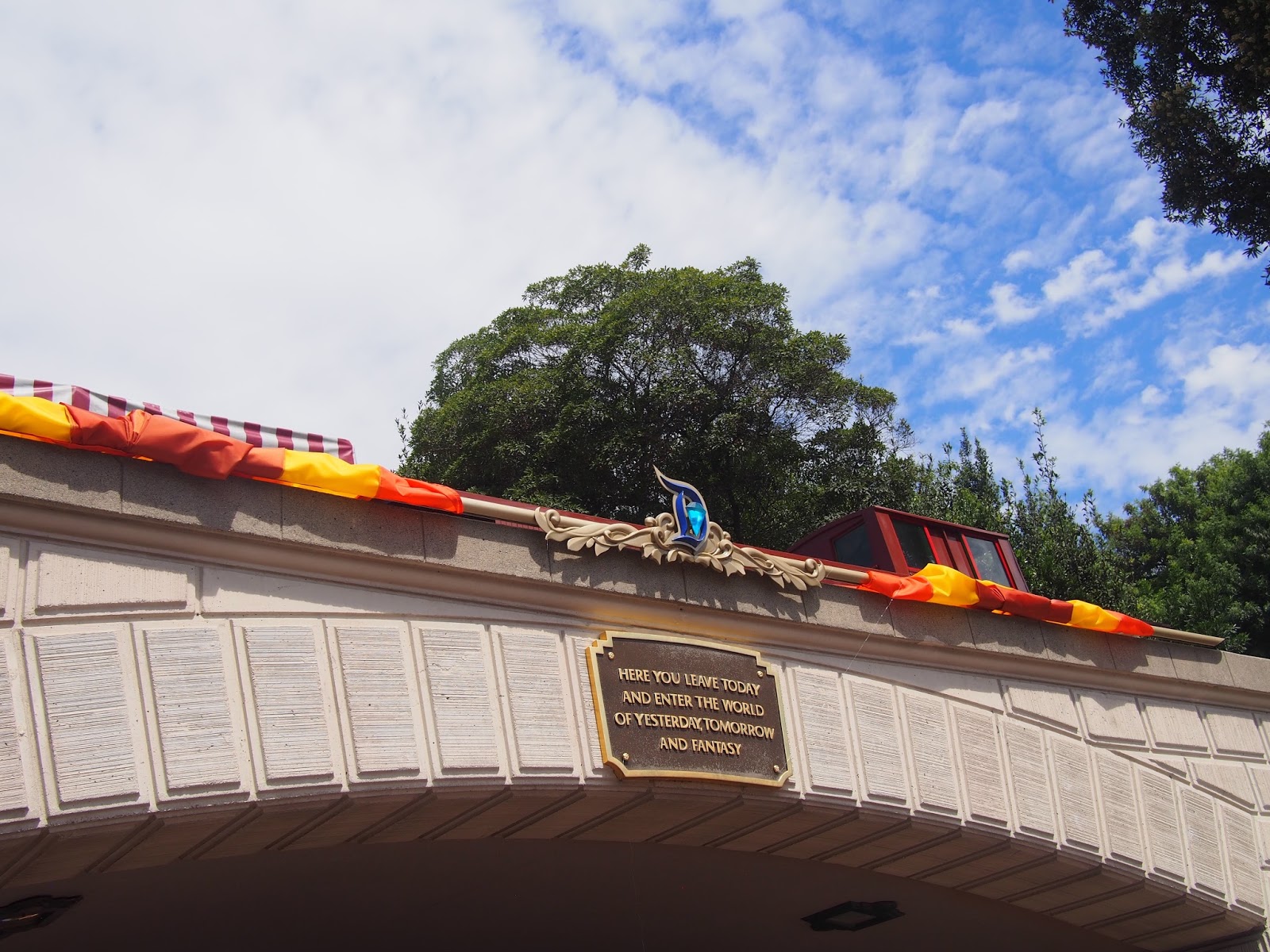 disney avenue a walk in the park disneyland edition disney parks christmas train set