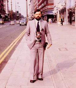 V.J. Ballester Olmos,伦敦,1979年8月(250 px) V.J. Ballester Olmos,伦敦,1979年8月(250 px)