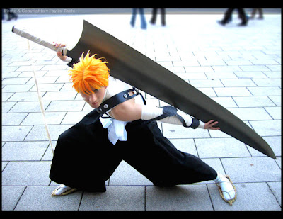 http://2.bp.blogspot.com/-72aNLfWmAHI/TWuhDnb2LrI/AAAAAAAAB50/8aIR3ba_ovk/s1600/kurosaki_ichigo_cosplay_v__by_fay_lin.jpg