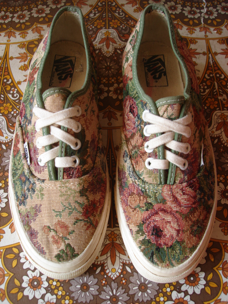 theothersideofthepillow vintage VANS shoes FLORAL TEA TAPESTRY style