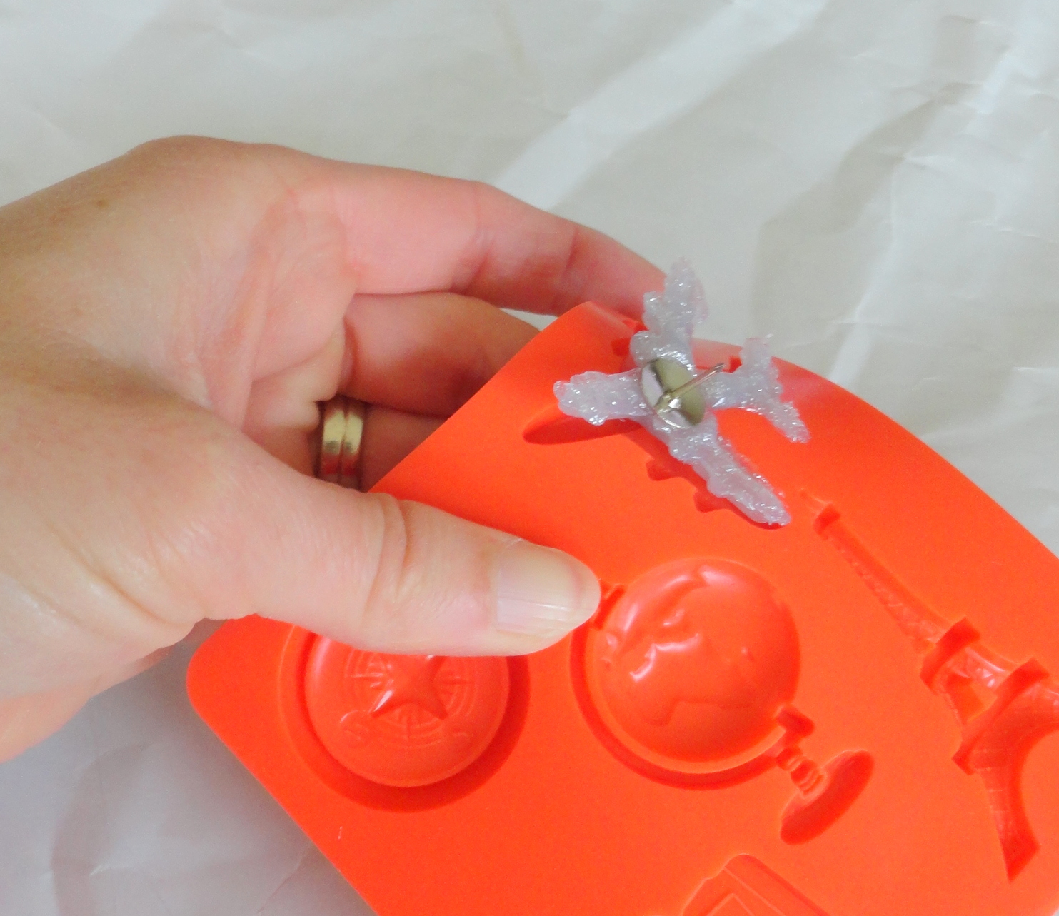 Silver airplane push pins tutorial Rachel Teodoro