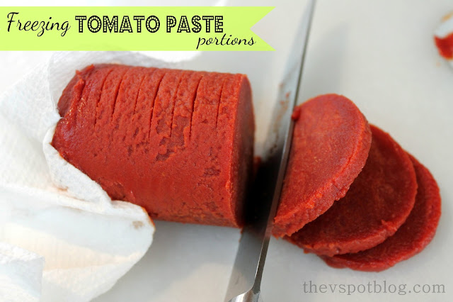 Tomato paste: how to use what you need and freeze the rest.