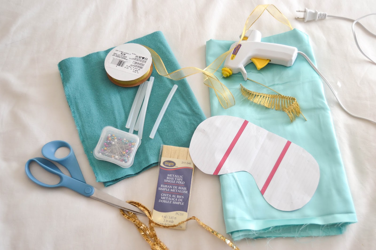 Xo, Melissa Victoria DIY Breakfast At Tiffany's Sleep Mask