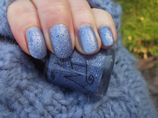 Nails Inspire Frosty Morning