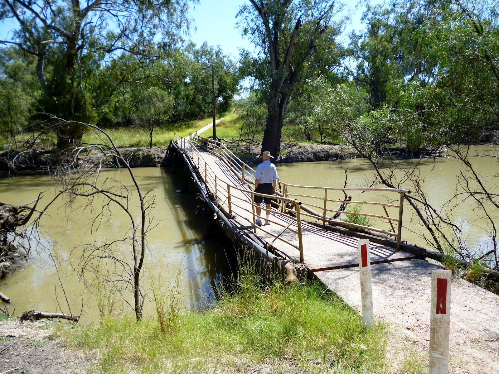 Val and Chris on tour There's more to Mungindi than meets the eye