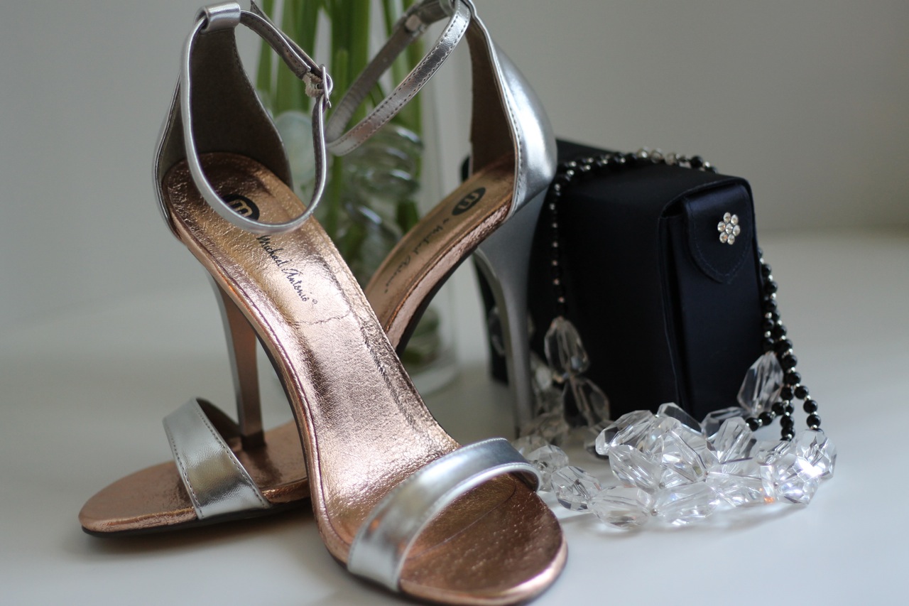 what to wear to a black tie ball