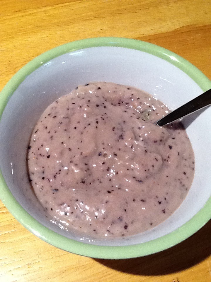 Mommy and Baby food Mango, Blueberry, Banana, Avocado and Spinach Smoothie