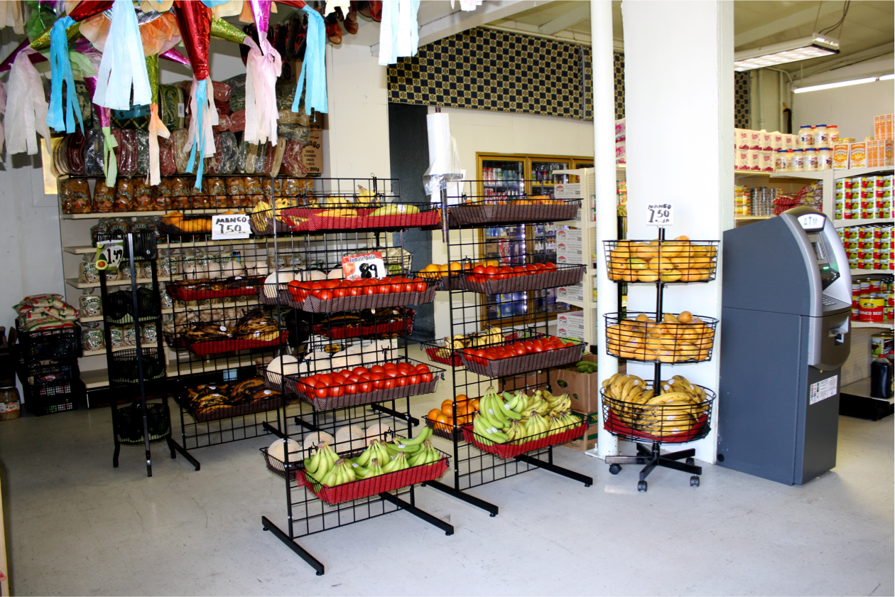 YLI Tienditas Saludables Meet the Owners of Michoacan Produce Market!