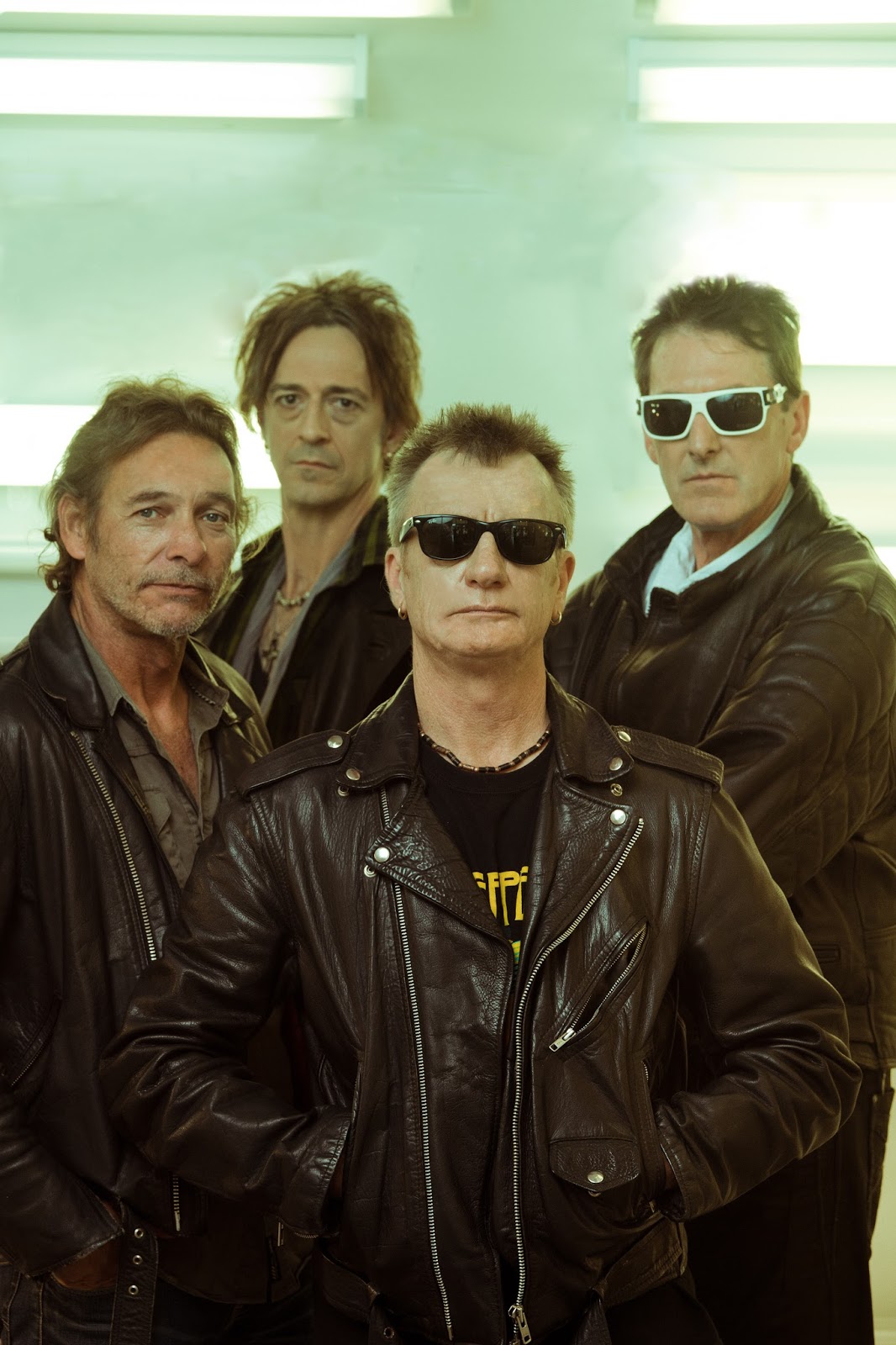 ELECTRONIC 80s by Michael Bailey THE RADIATORS NO TRAGEDY (Lost Hit)