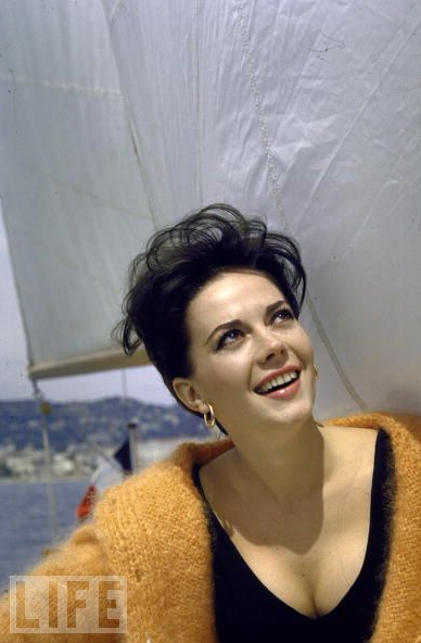 Fascinating Historical Picture of Natalie Wood in 1962 