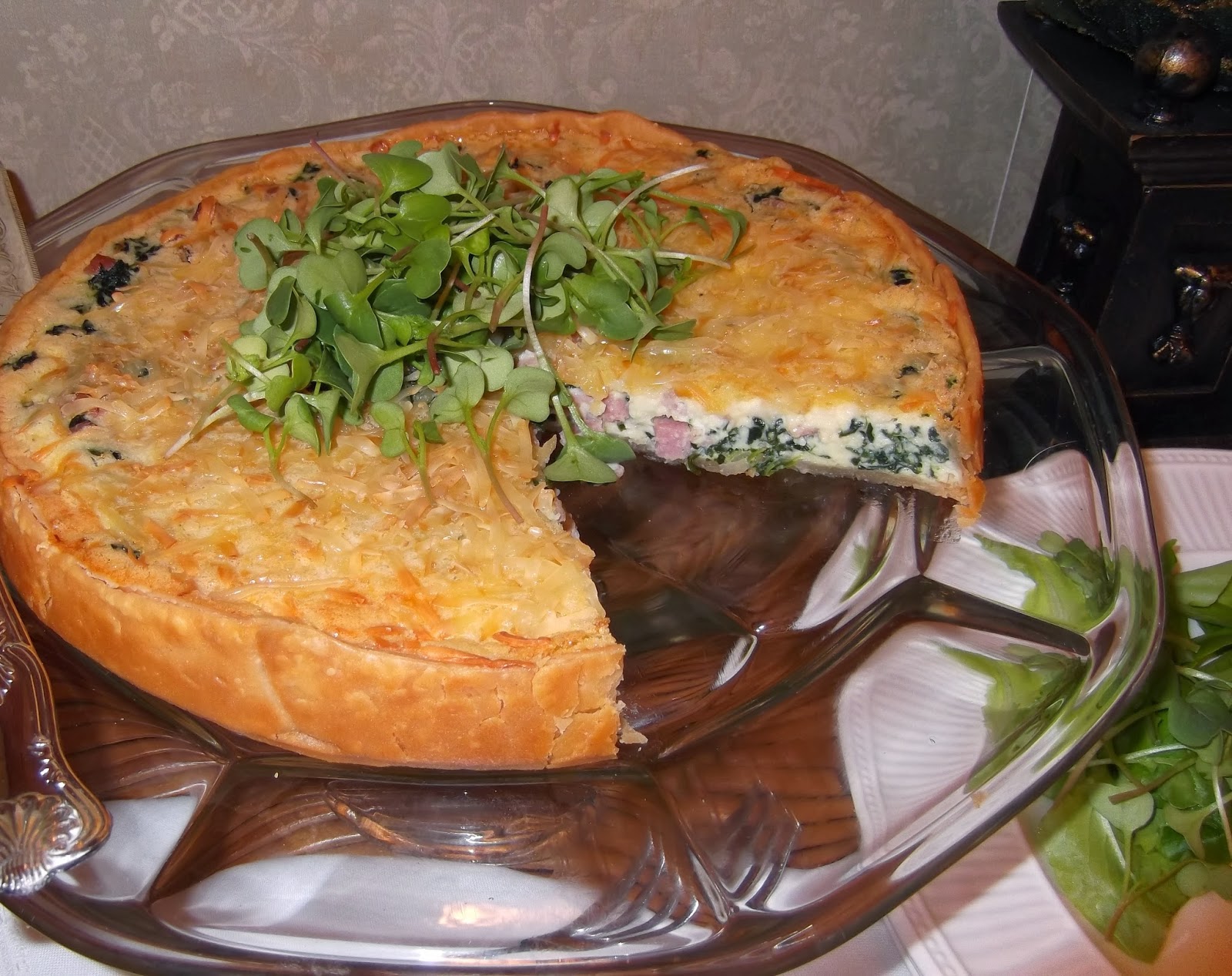 What's For Supper? Ham and Spinach Quiche