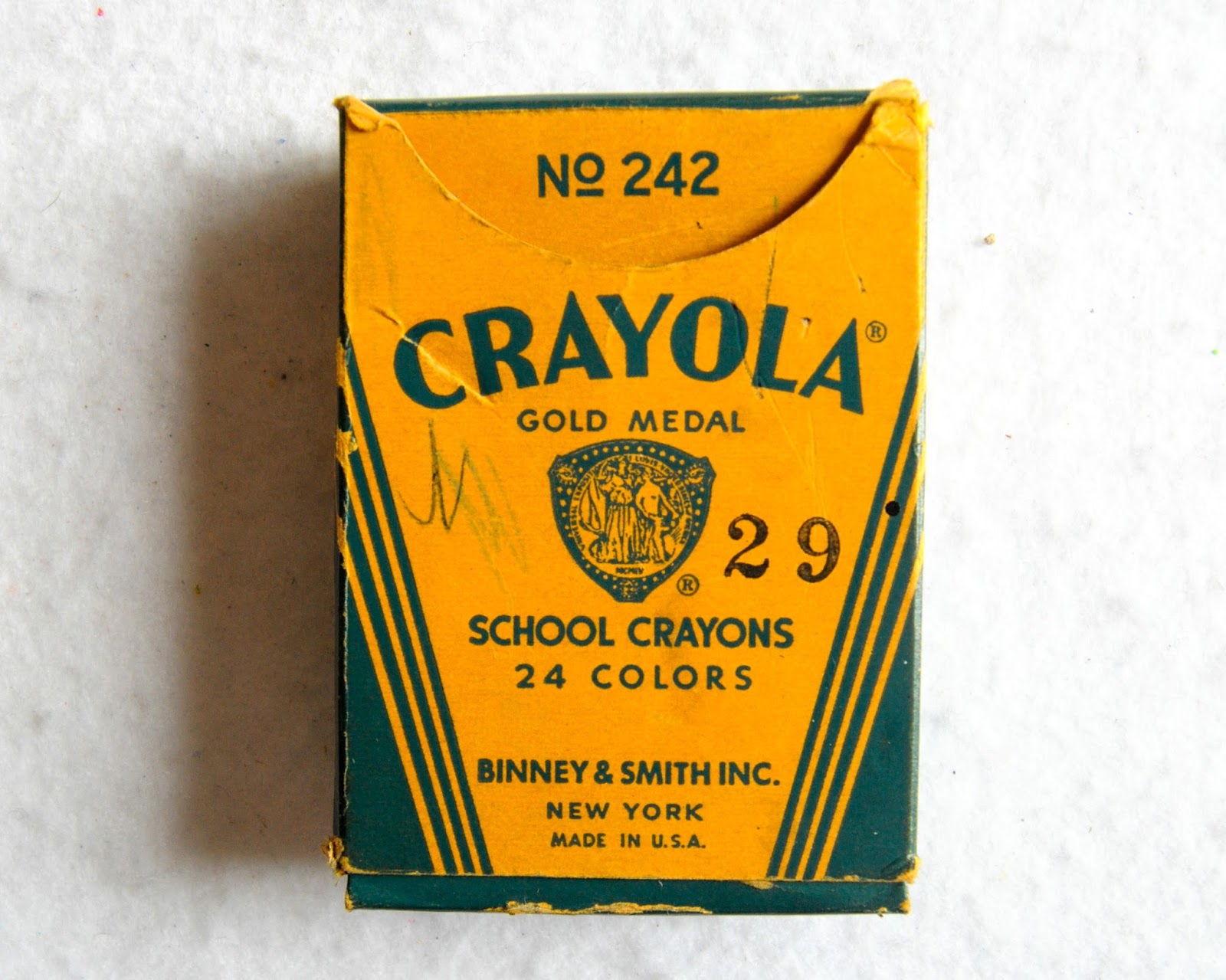 Crayola 24 Count Gold Medal School Crayons Jenny's Crayon Collection