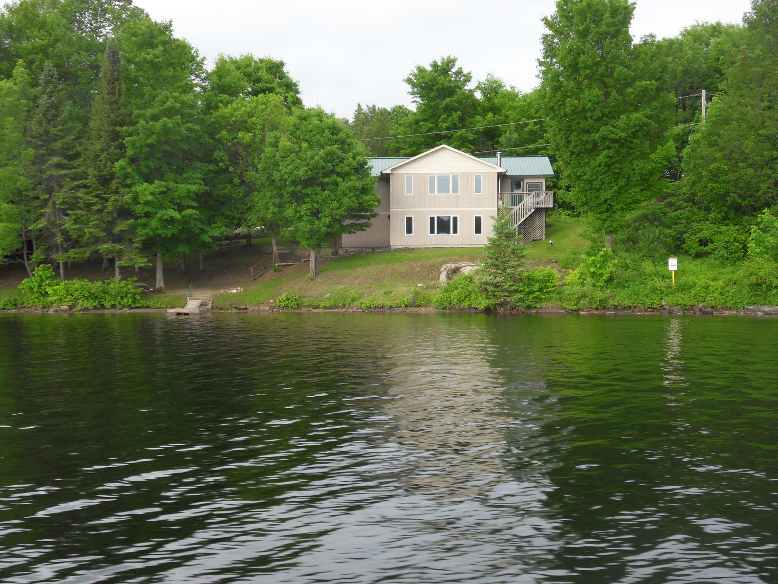 Jim and Wanda's Cottage for Rent on Black Donald Lake Calabogie Area