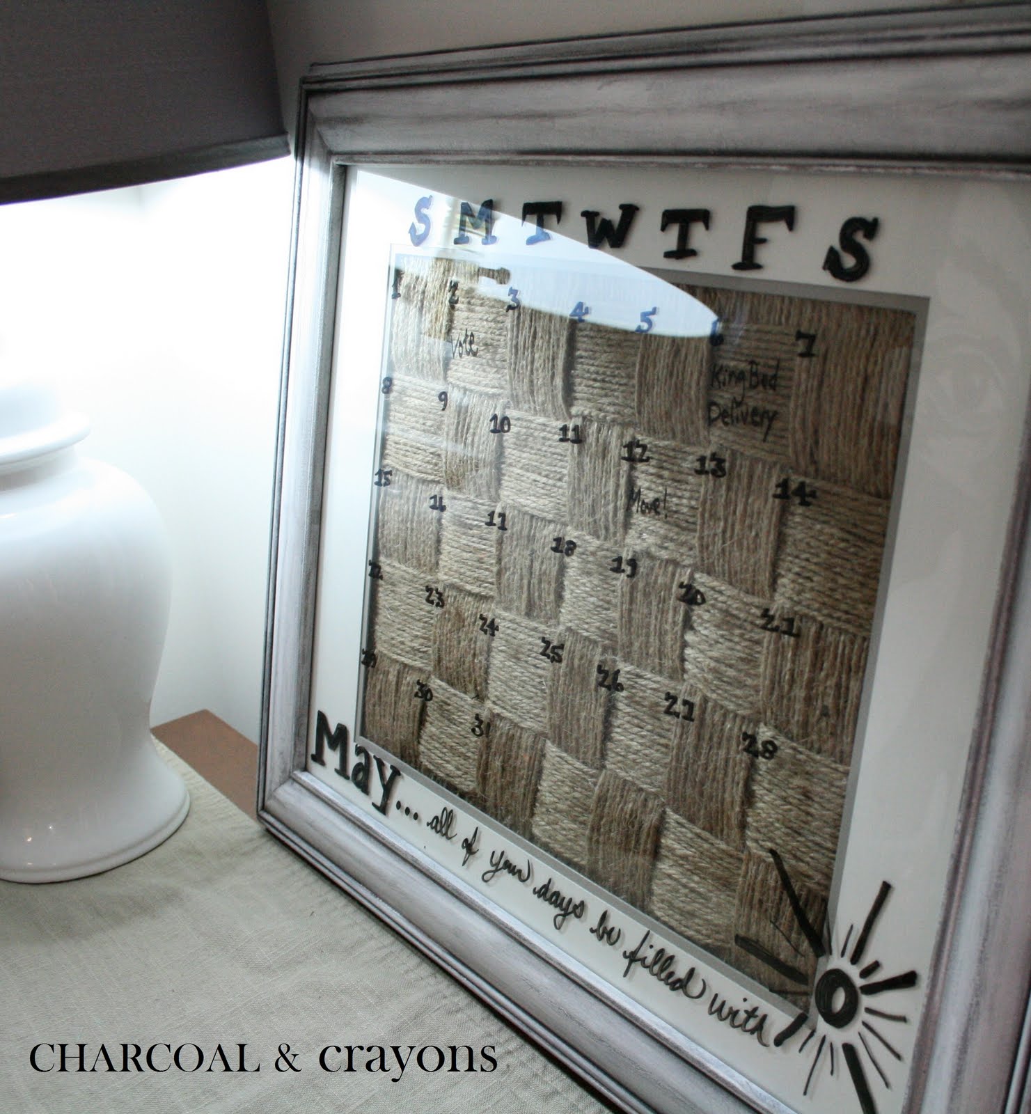 Calendar Corchol : Charcoal and crayons jute calendar Calendar Corchol : Charcoal and crayons jute calendar