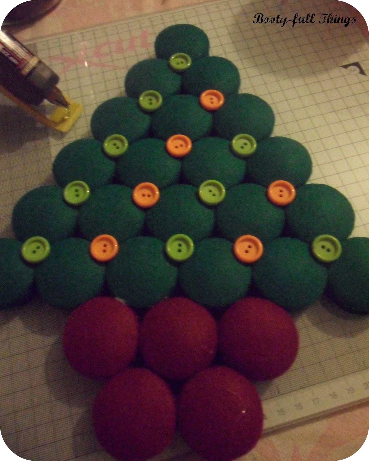 Bootyfull Things Tutorial Christmas Tree from milk bottle tops