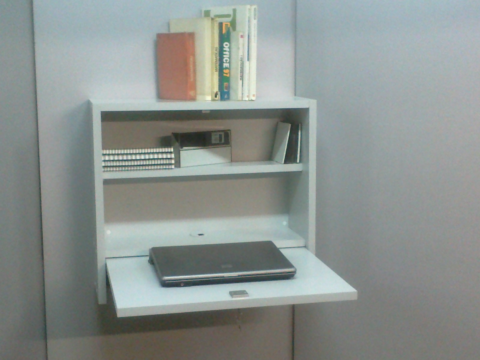 Ofimobles : Armario de seguridad para el ordenador portátil y