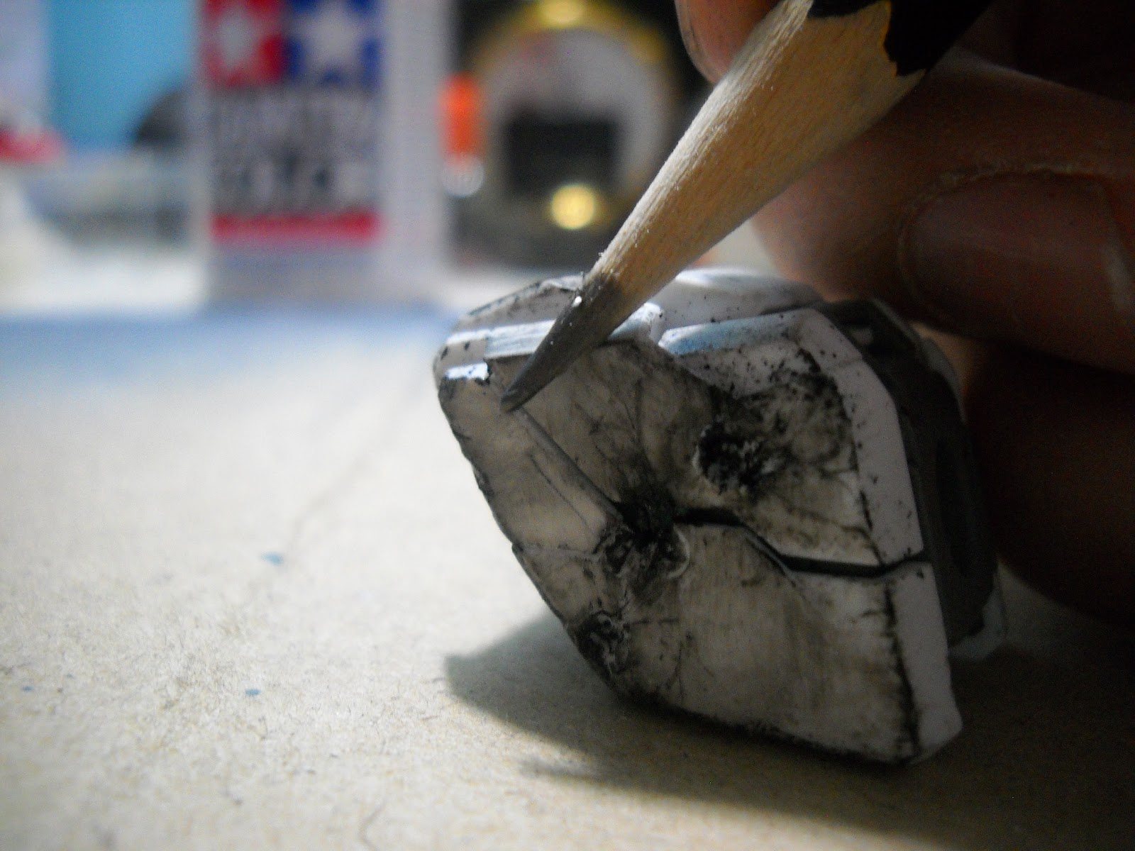 S S G U N P L A gundam tutorials weathering / basic dry brushing