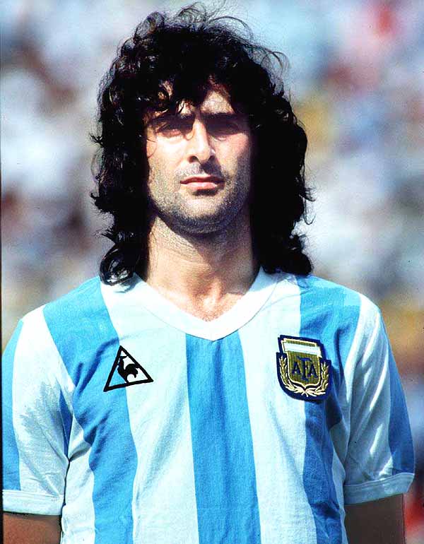 famous personalities Mario Alberto Kempes
