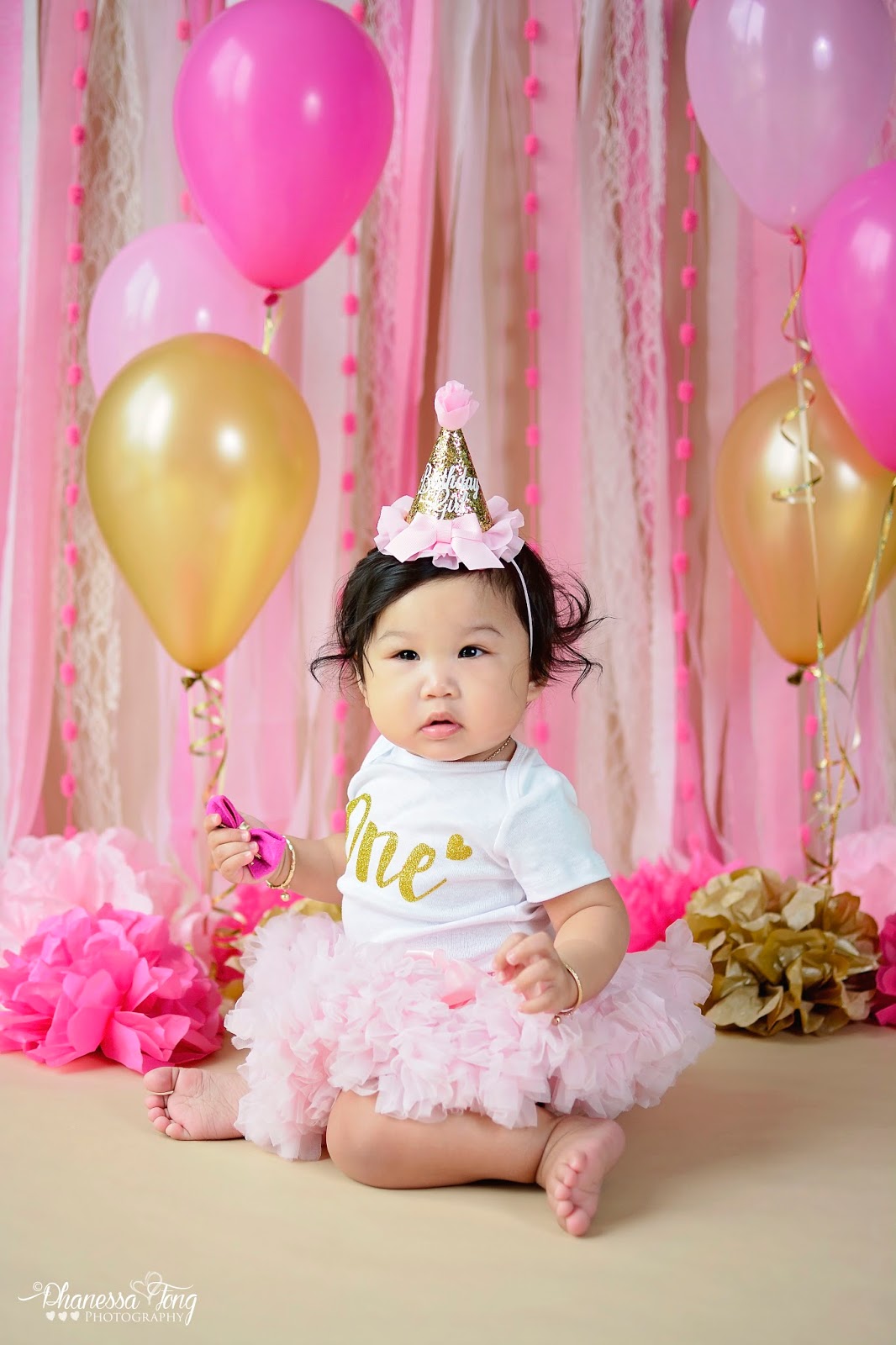 Phanessa's Crafts DIY Back Drop for Cake Smash