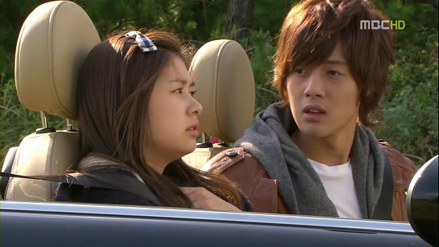 Playful Kiss Pictures.