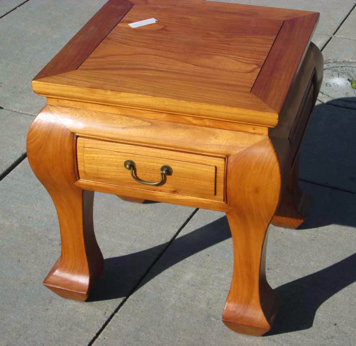 UHURU FURNITURE & COLLECTIBLES SOLD **REDUCED** Bombay End Table with Horse Hoof Feet 40