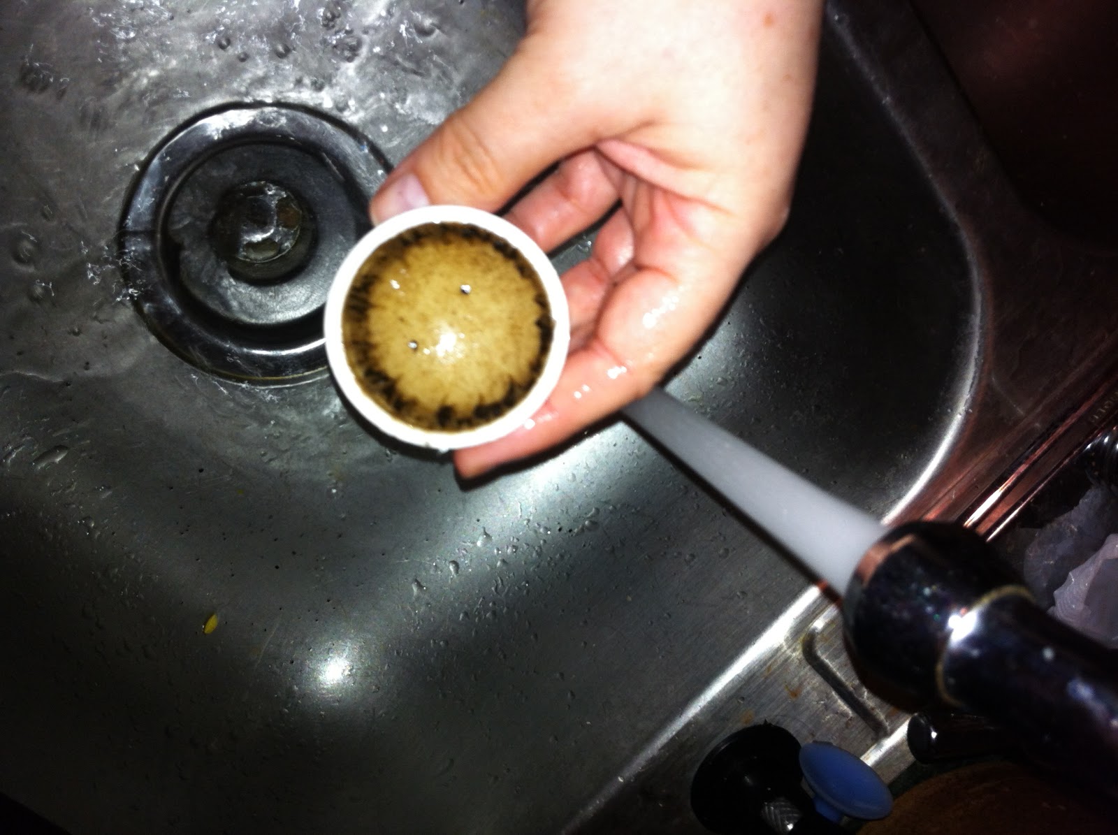 Easy Ways To Save Money While Using Things Around Your House! How to