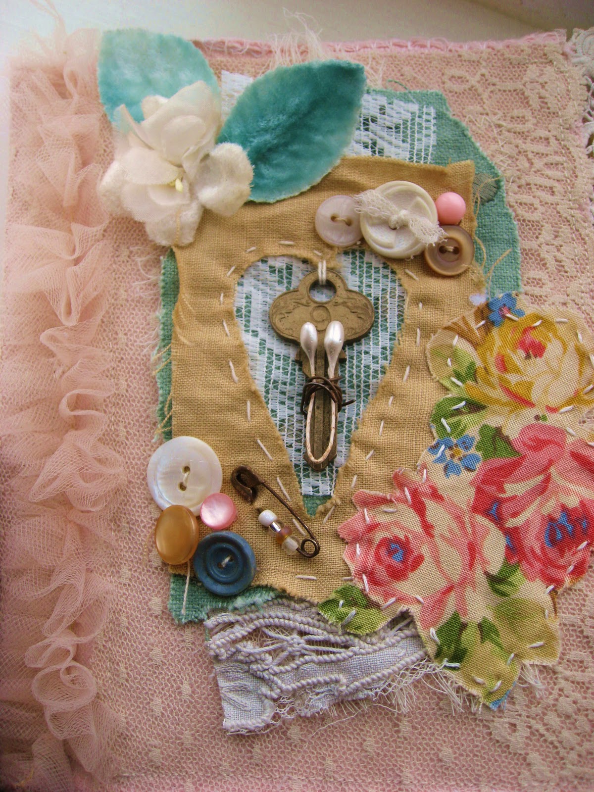 Living in a Beautiful Mess Sherbert & Sepia A Fabric & Paper Scrapbook