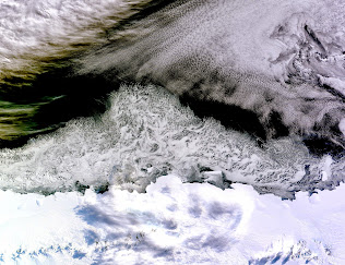 SEA ICE OFF COAST OF EAST ANTARCTICA