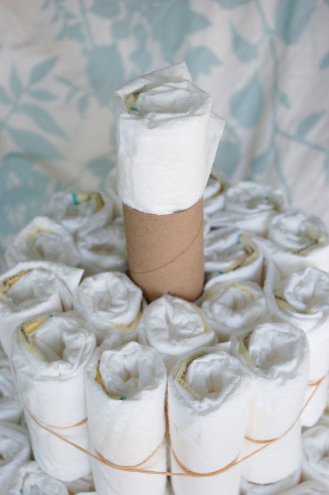 Alli Crafts: Craft Tutorial: How to Make a Diaper Cake