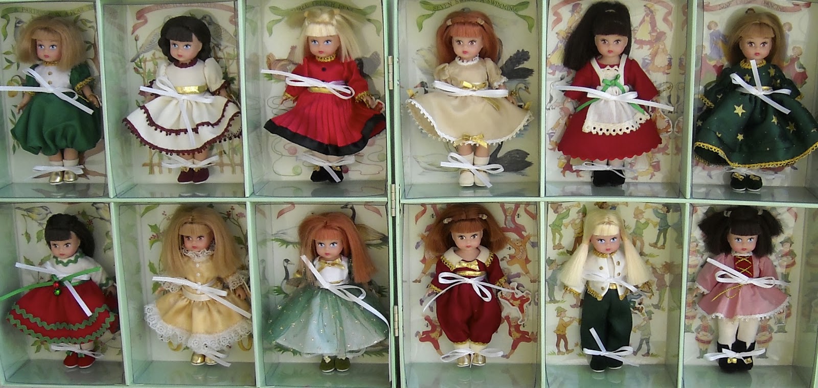 madame alexander christmas dolls
