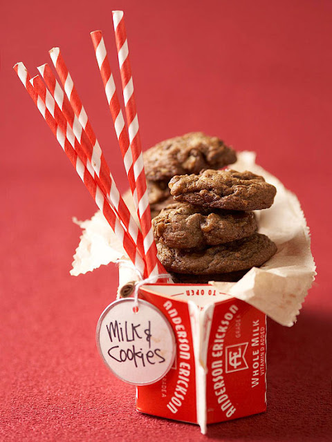 Christmas gift gifts cookies biscotti da buzz idee di regalare natale milk paper carton cookie repurposed bhg regali festa lilluna Delightful Christmas Cookie Gifts | Photography Buzz