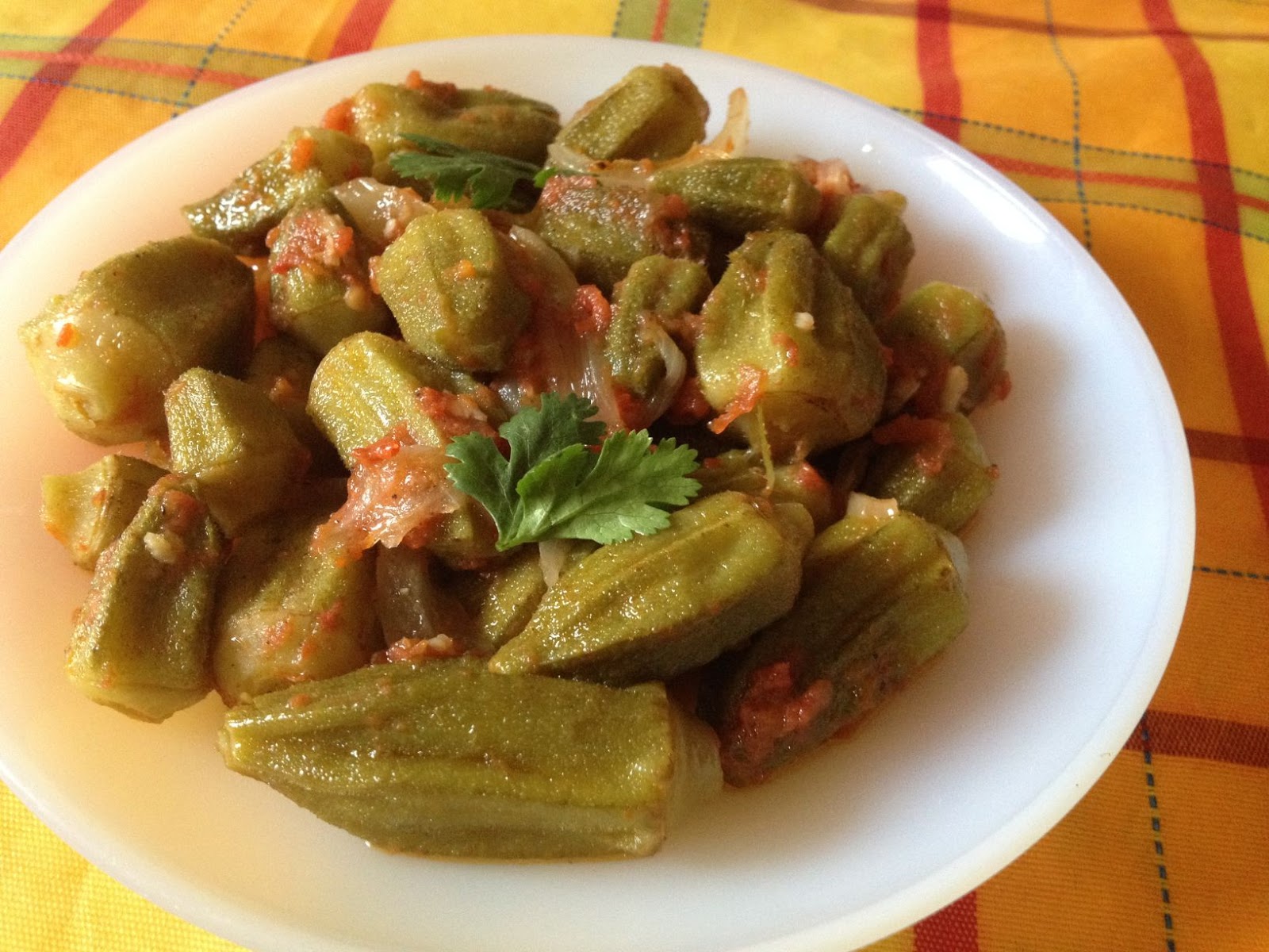 Moroccan okra in tomato sauce Mloukhiya b' Maticha Fleur d'oranger