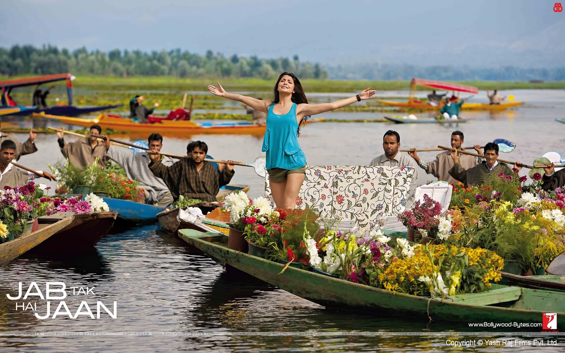 http://2.bp.blogspot.com/-7Q4XUMIreFE/UKPxUm7asqI/AAAAAAAAT-M/VraMSmy0-9c/s1920/Jab-Tak-Hai-Jaan-+-Hot-Anushka-Sharma-HD-Wallpaper-51.jpg