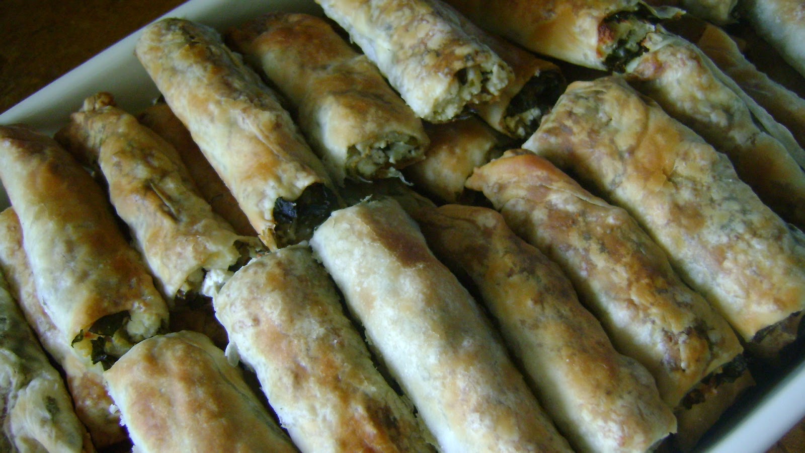 Su Dokulen El Acmasi Borek Tarifi Nasil Yapilir 2 178 Kisinin Defterindeki Bu Tarifin Resimli Anlatimi Ve Deneyenlerin Yemek Tarifleri Yemek Yiyecek Ve Icecek