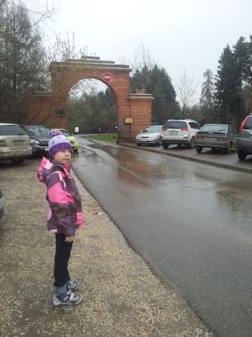 У входа в Палеонтологический музей.