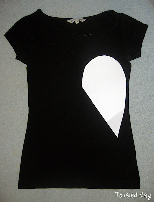 manualidad facil diseño de corazon en una camiseta